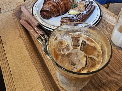 カフェで休憩を···