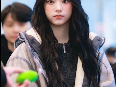 カエルのプレゼントをもらうヘリン