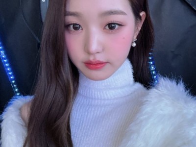 wonyoung new cutie with JYP